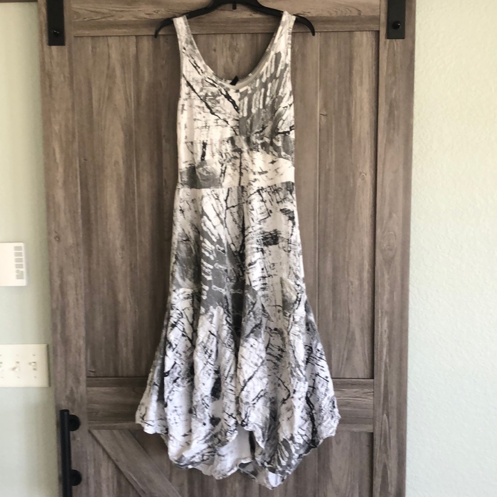 Woman’s Summer Dress size L
